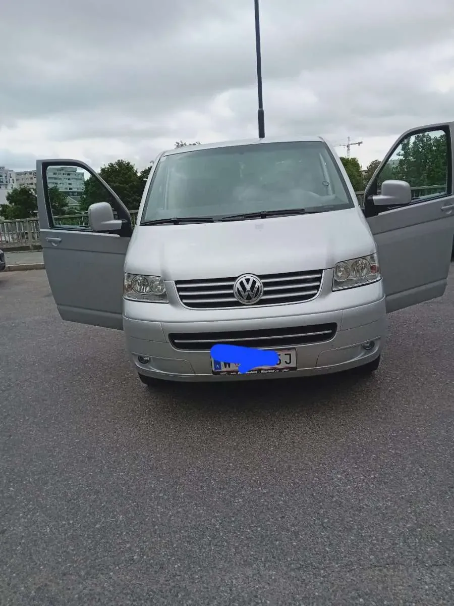 Volkswagen T5 2006 photo 2