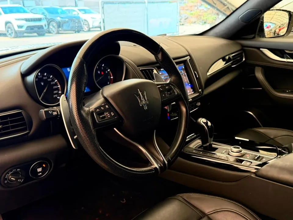 Maserati Levante 2018 photo 5