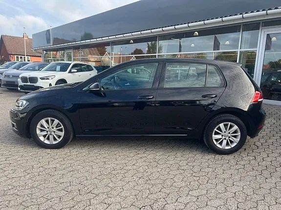 Volkswagen Golf 2018 photo 2