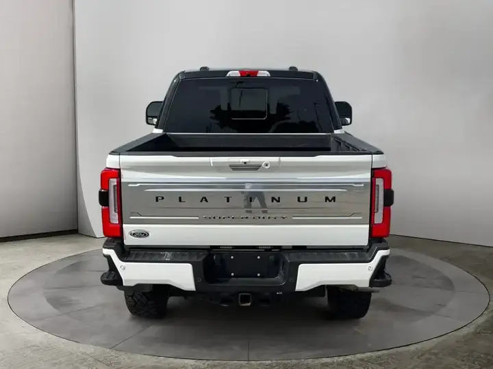 Ford F-350 Super Duty 2024 photo 4
