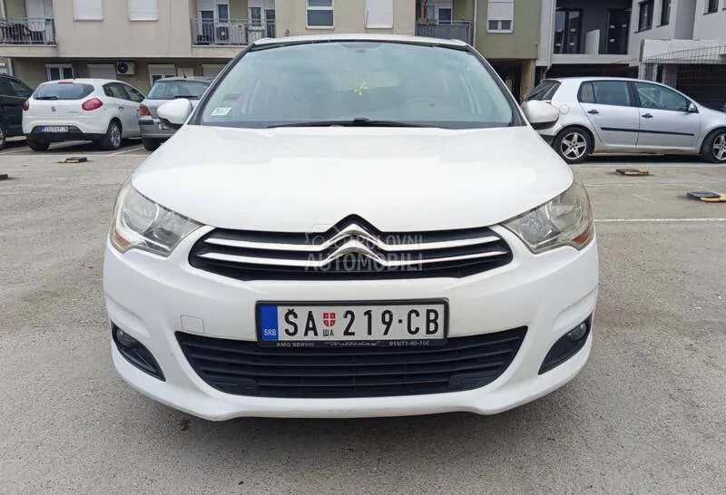 Citroen C4 2011 photo 4