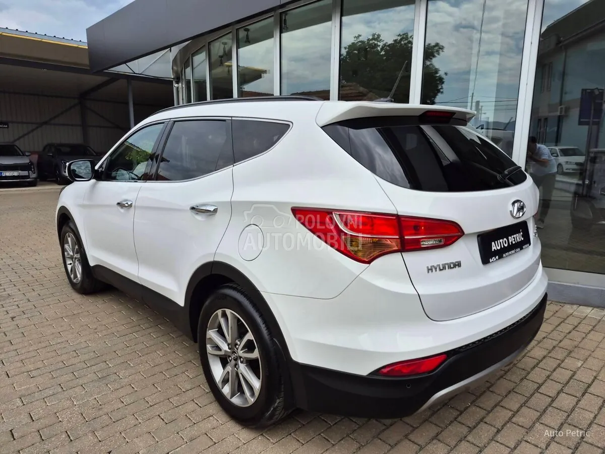 Hyundai Santa Fe 2012 photo 4