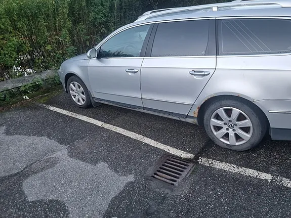 Volkswagen Passat 2010 photo 2