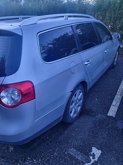 Volkswagen Passat 2010 photo 4