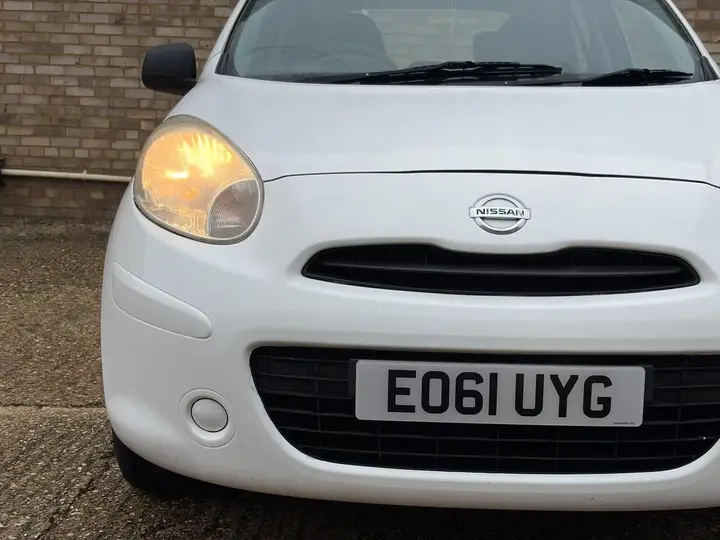 Nissan Micra 2011 photo 5