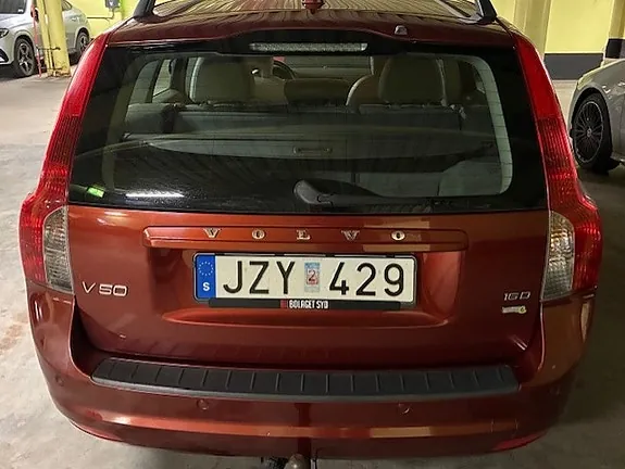 Volvo V50 2010 photo 2