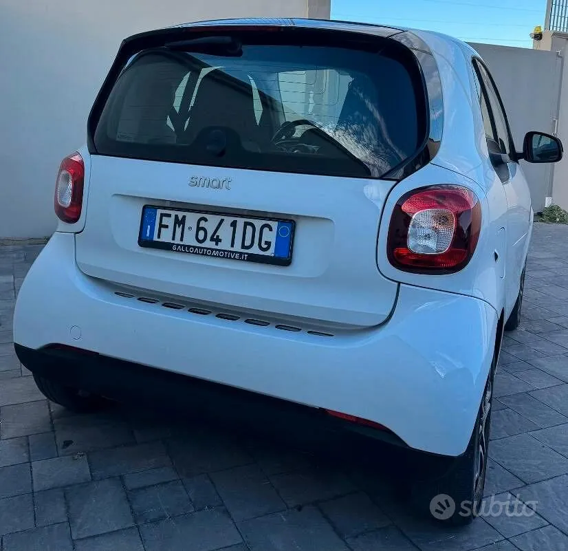 Smart Fortwo 2017 photo 3