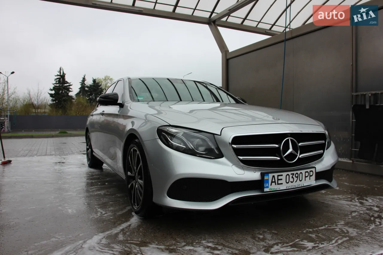 Mercedes-Benz E-Class 2017 photo 4