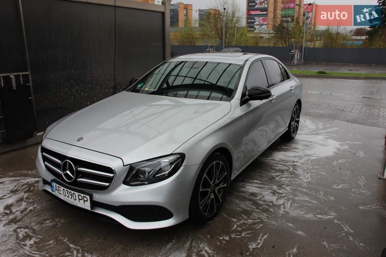 Mercedes-Benz E-Class 2017 photo 3