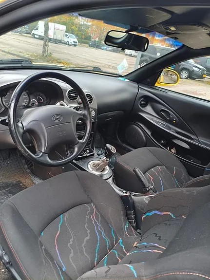 Hyundai Coupe 2000 photo 5