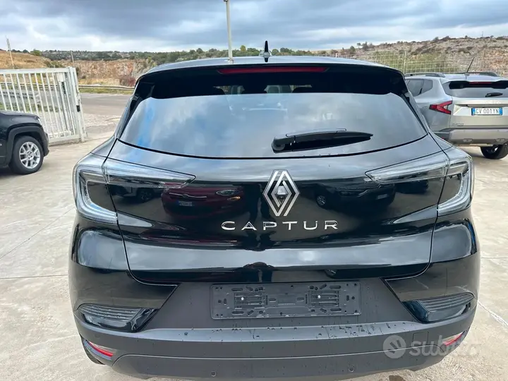 Renault Captur 2026 photo 4