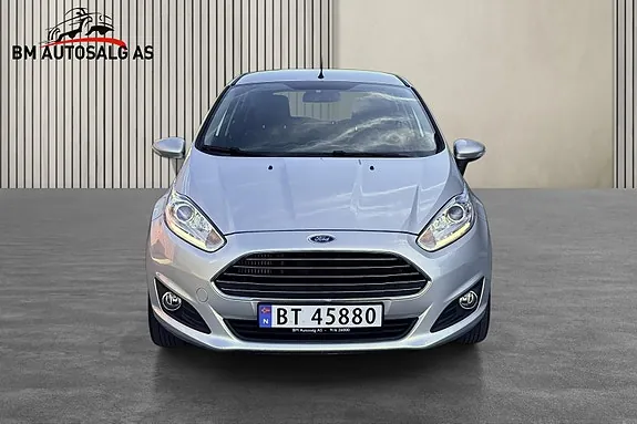Ford Fiesta 2016 photo 2