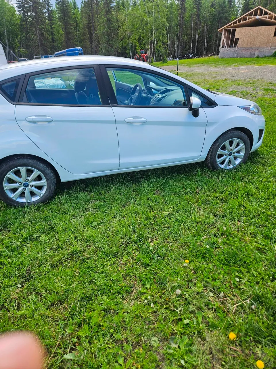 Ford Fiesta 2011 photo 3