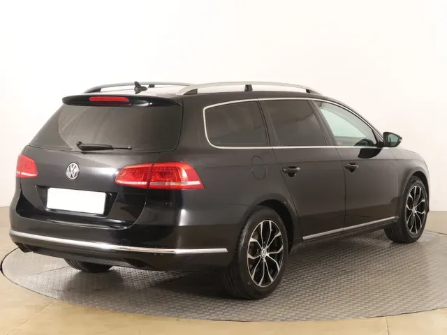Volkswagen Passat Variant 2011 photo 4