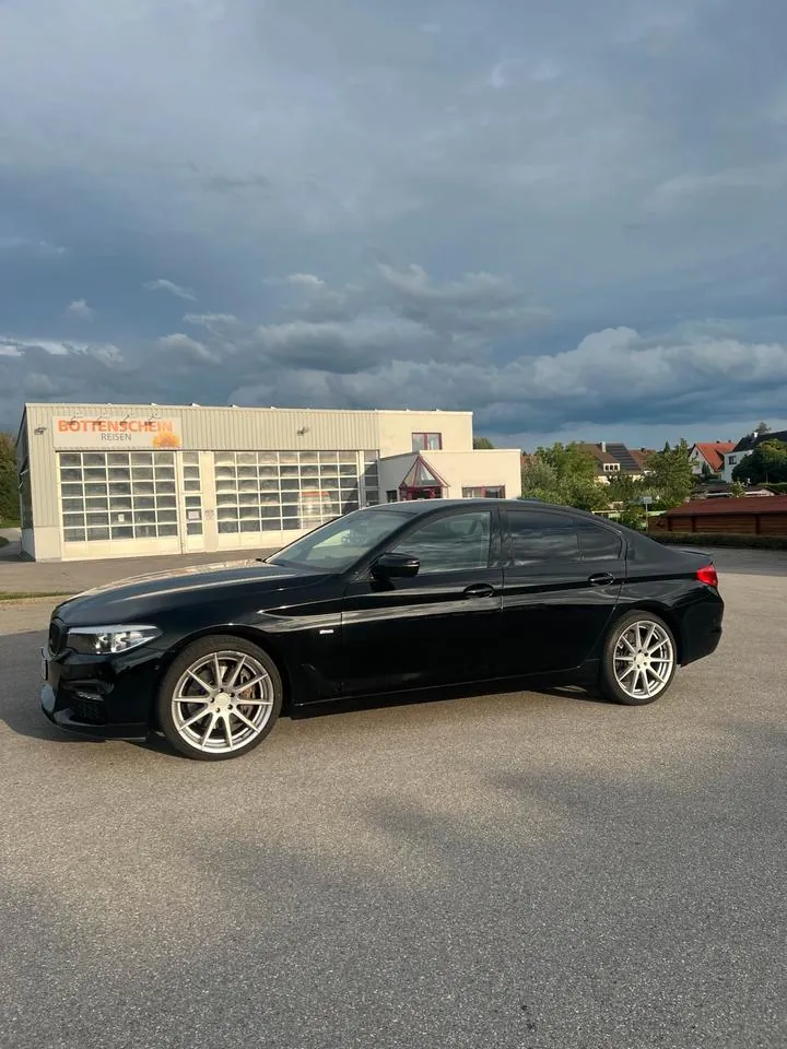 BMW G30