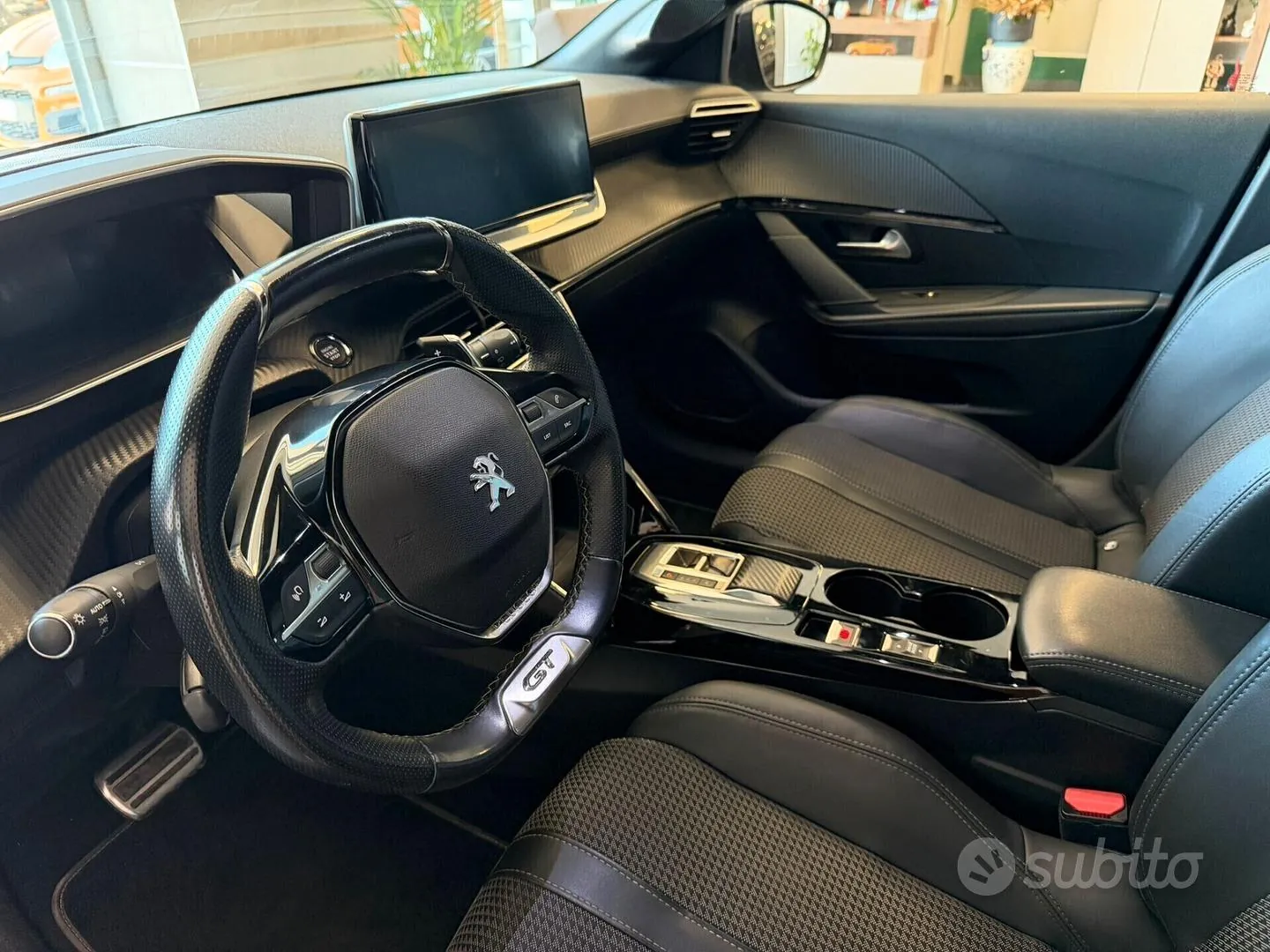 Peugeot 208 2022 photo 5
