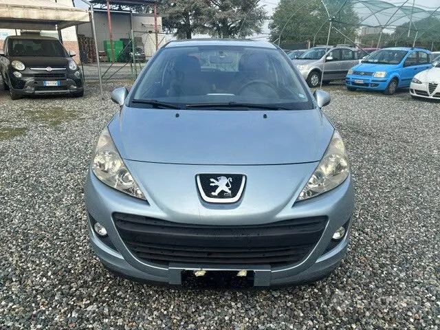 Peugeot 207 2010 photo 2