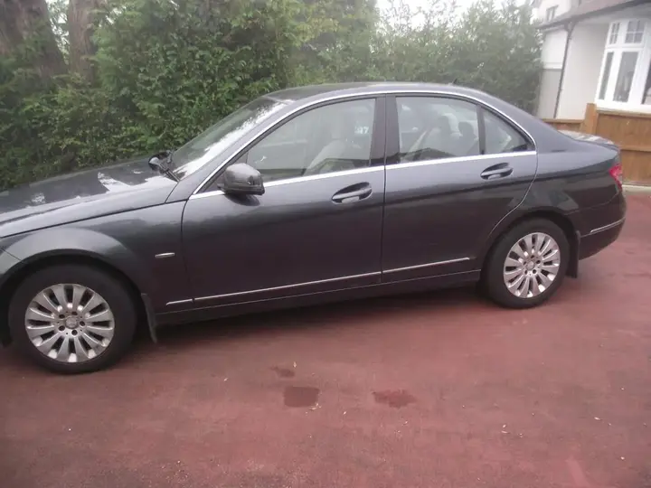 Mercedes-Benz C-Class 2009 photo 3