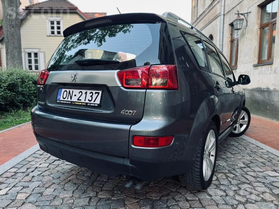 Peugeot 4007 2008 photo 5