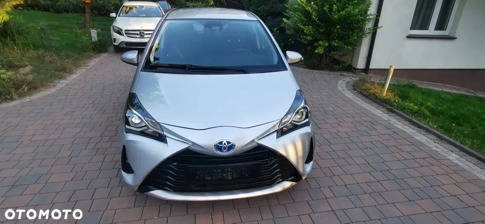 Toyota Yaris 2019 photo 2