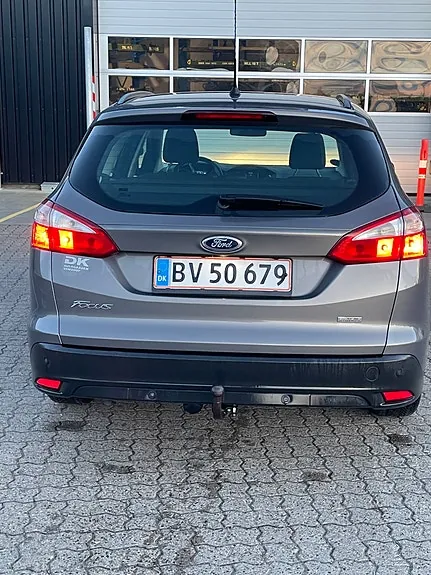 Ford Focus 2013 photo 3