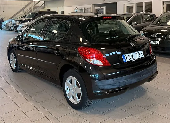 Peugeot 207 2010 photo 4