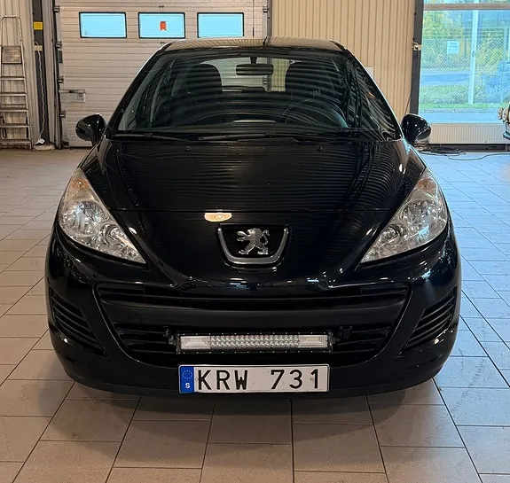 Peugeot 207 2010 photo 5