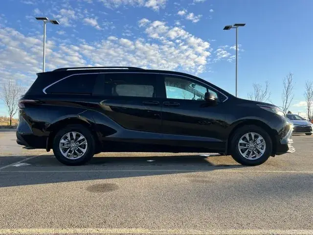 Toyota Sienna 2026 photo 4