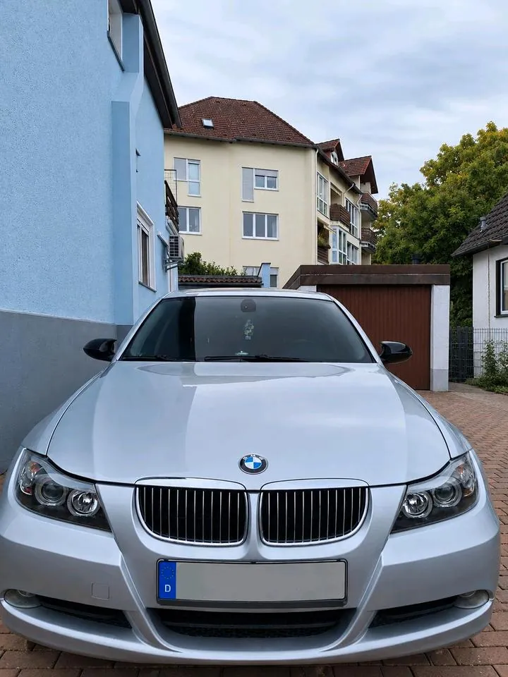 BMW E90