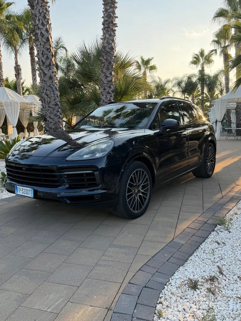 Porsche Cayenne 2018 photo 2