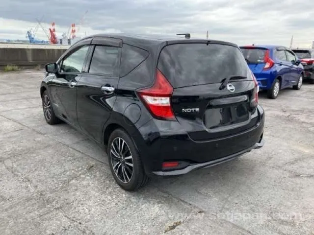 Nissan Note 2017 photo 2