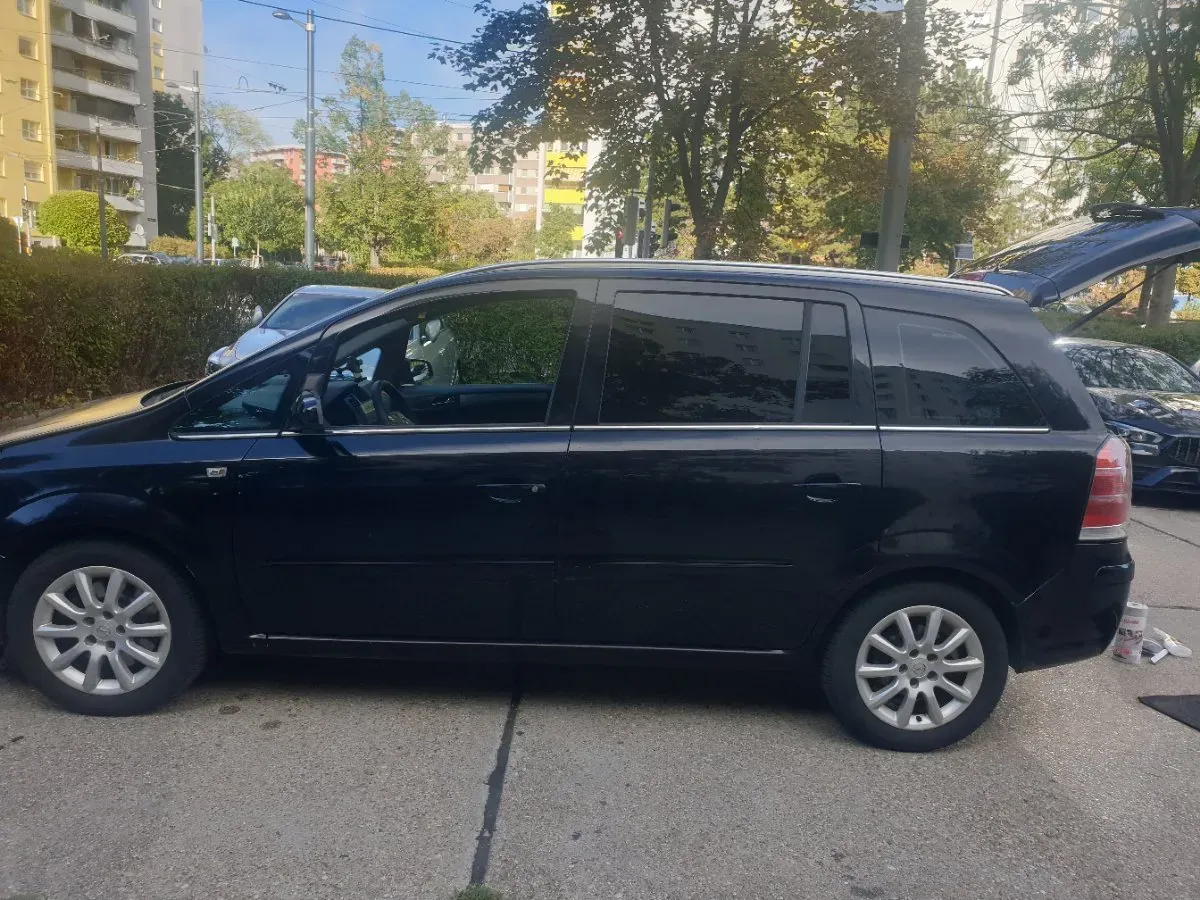Opel Zafira 2007 photo 3
