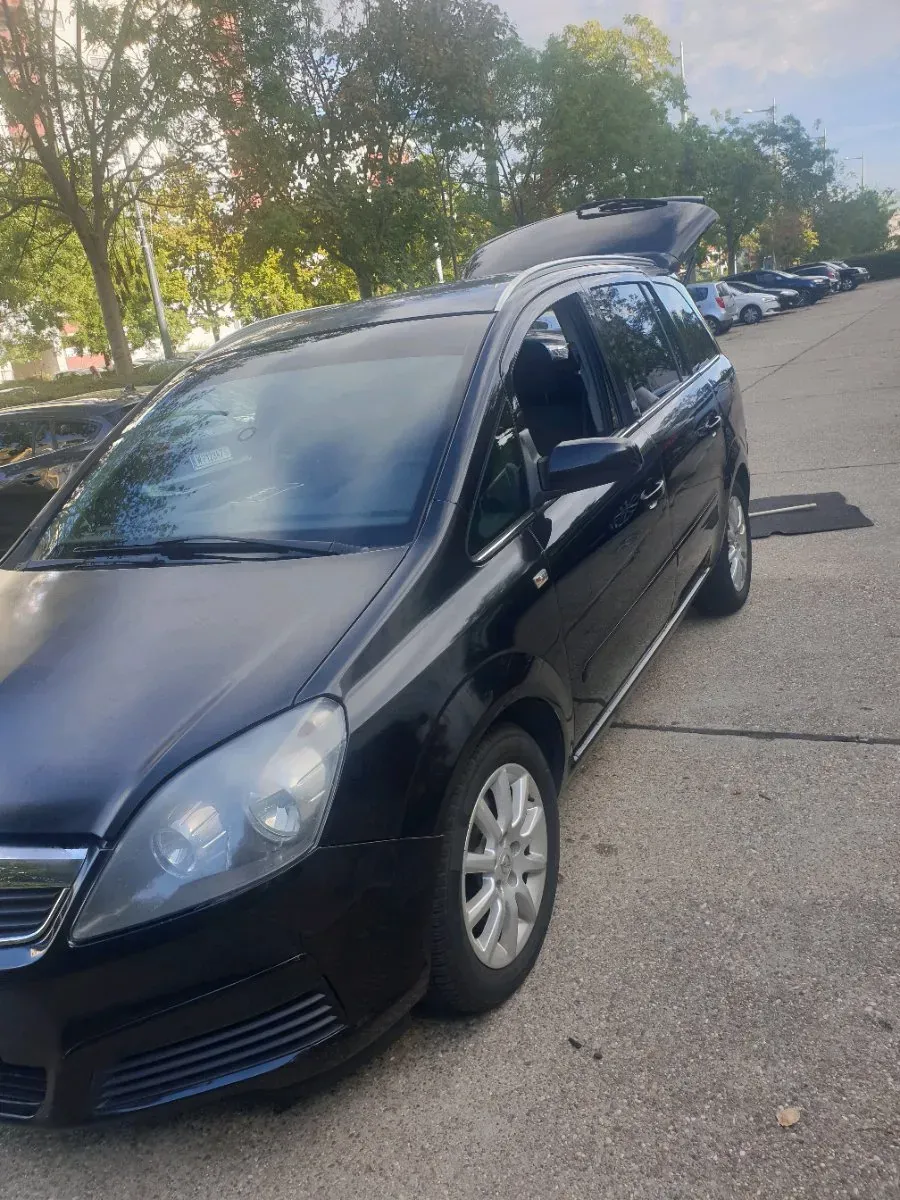 Opel Zafira 2007 photo 2