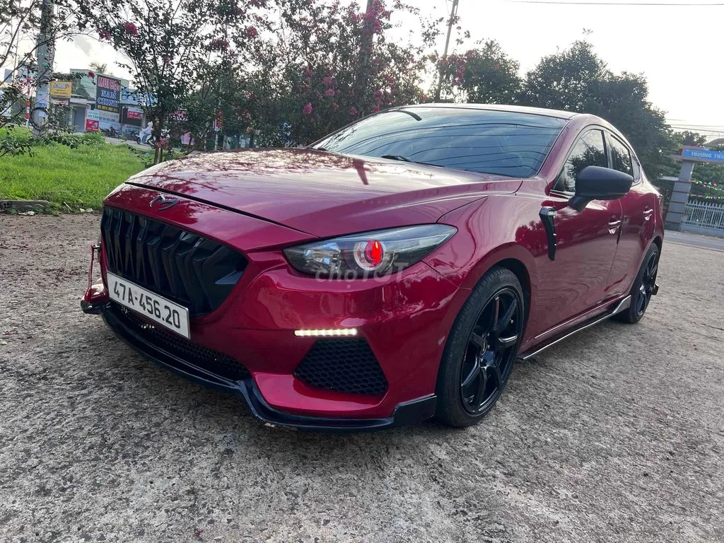 Mazda 3 2017 photo 2