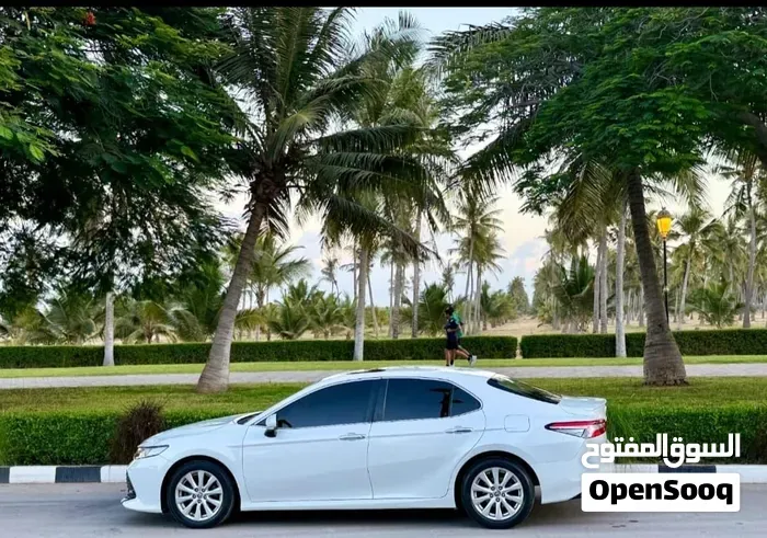 Toyota Camry 2020 photo 3