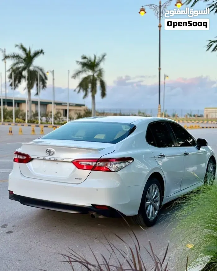 Toyota Camry 2020 photo 2