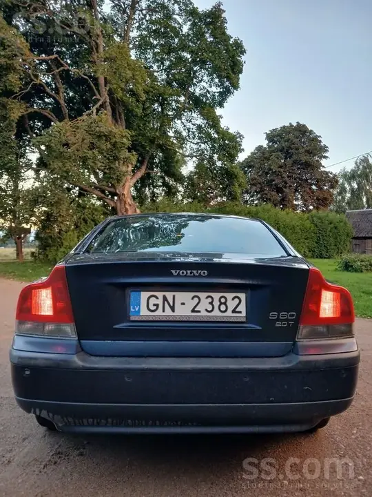 Volvo S60 2002 photo 3