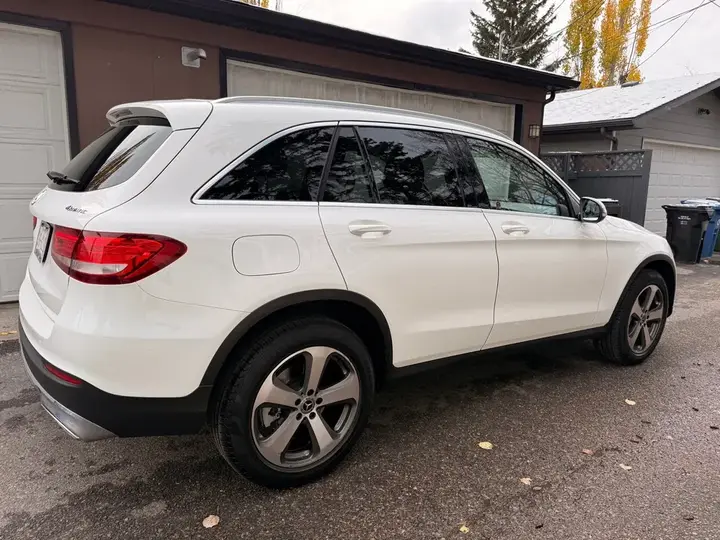 Mercedes-Benz Glc 2018 photo 5