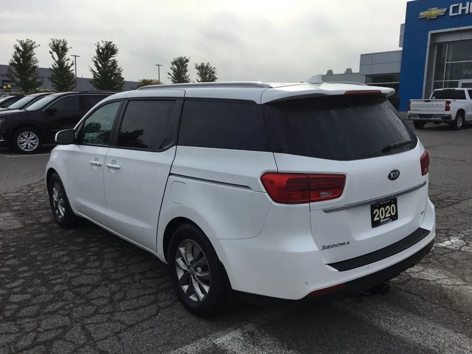 Kia Sedona 2020 photo 3