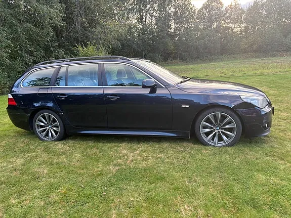 BMW 520D 2006 photo 2