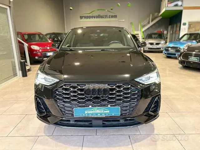 Audi Q3 2021 photo 2