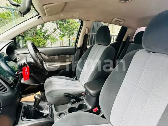 Mitsubishi L200 2016 photo 4