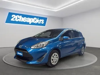 Toyota Aqua 2018 photo 2