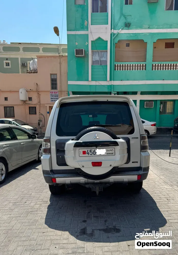 Mitsubishi Pajero 2008 photo 3