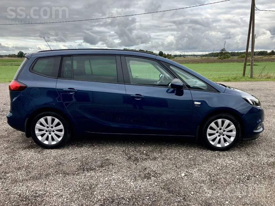 Opel Zafira 2017 photo 2