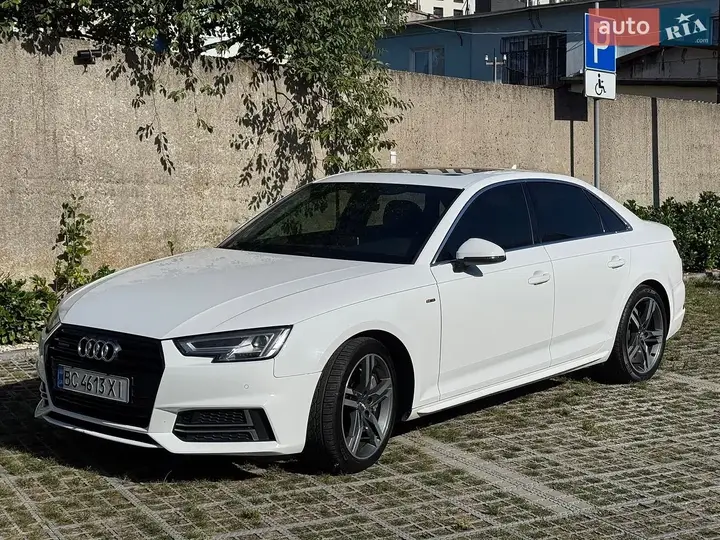 Audi A4 2017 photo 2