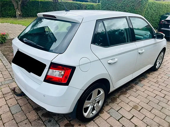 Skoda Fabia 2016 photo 3