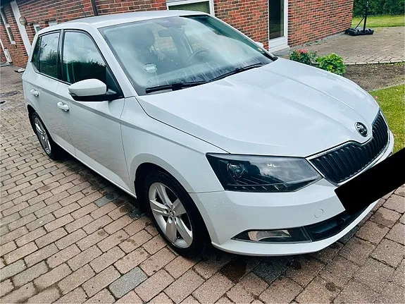 Skoda Fabia 2016 photo 4
