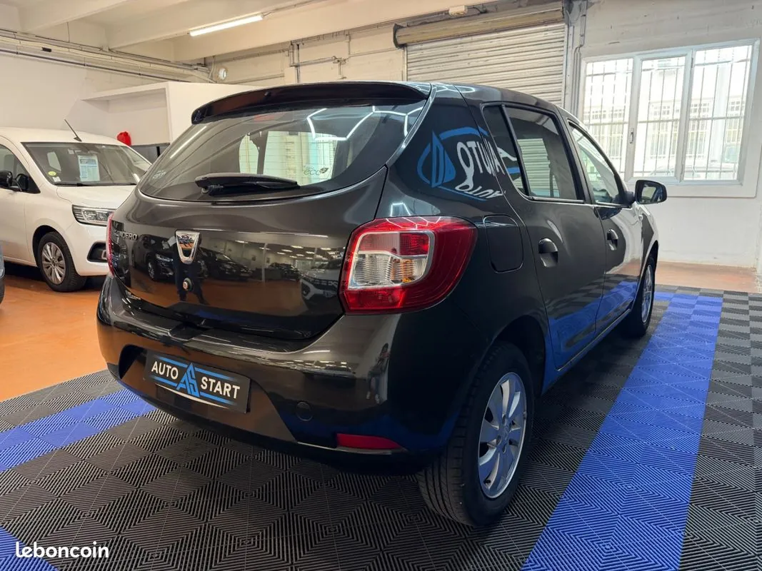 Dacia Sandero 2015 photo 3
