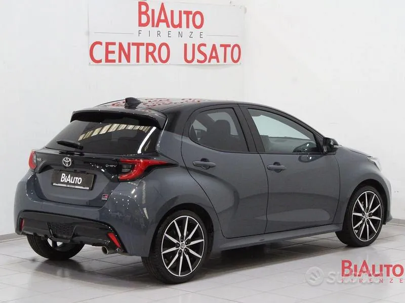 Toyota Yaris 2025 photo 2